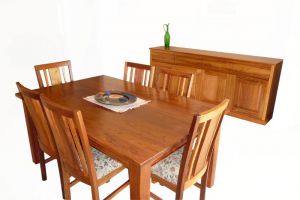 Settingmadefromblackwoodwithmatchingbuffet1