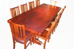 Settingmadefromreclaimedoregonwithfarmerstylechairs32