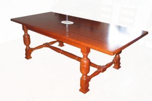 Settingmadefromshe oakwithaclassicrefectorystyletablebase31