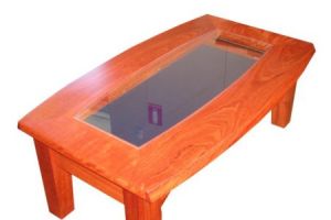 Coffeetable madefromRedgumwithalockabledrawerandglasstoptodisplayitems31