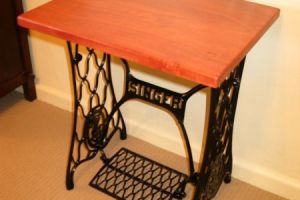 Unique RedgumtoponaSingersewingmachinebase.22