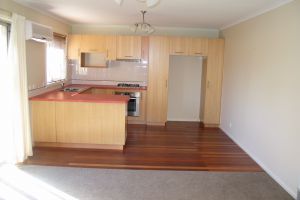   Victorian Ash kitchen. 28  2 